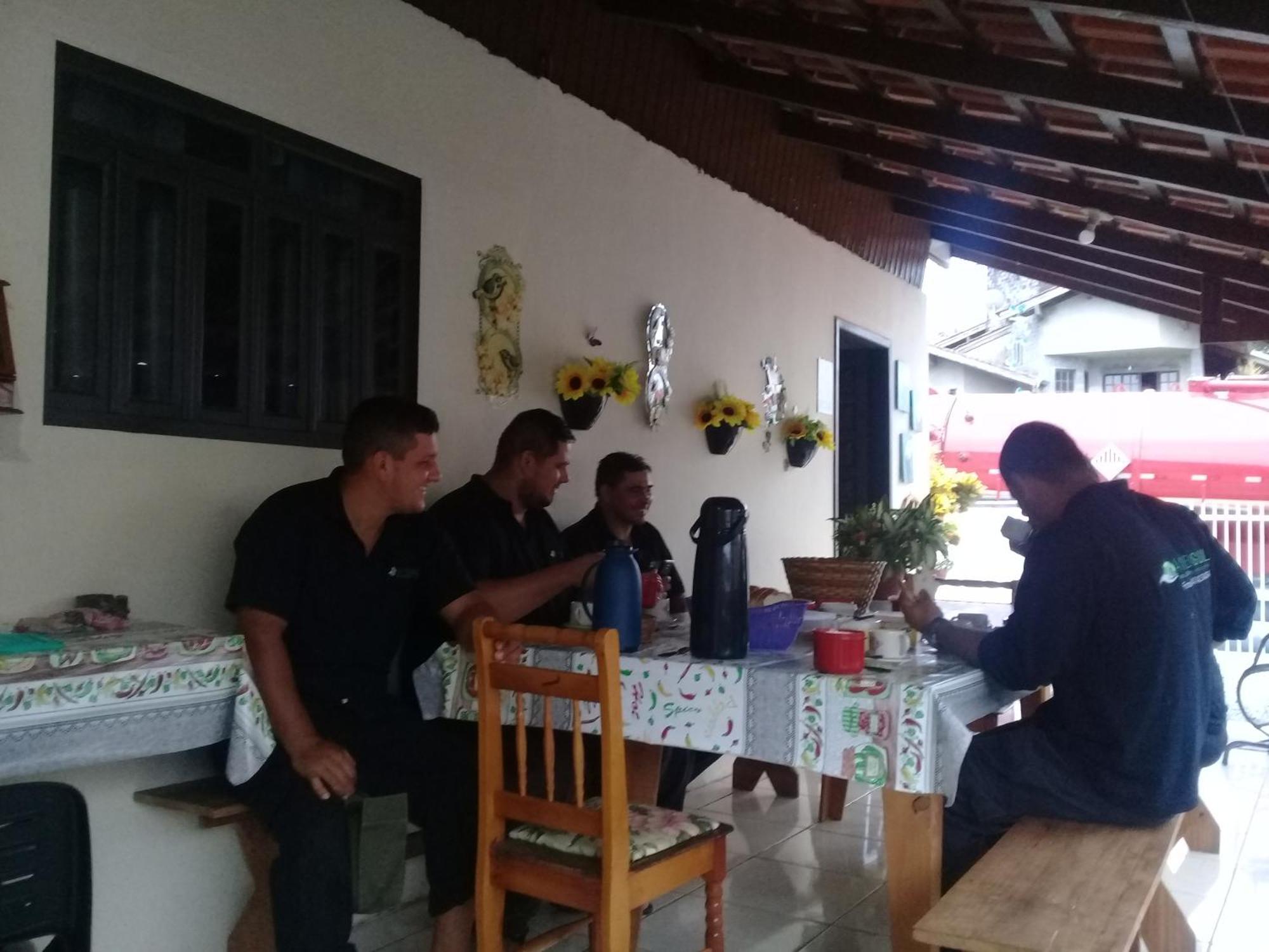 Hostel Cidade Das Flores 2 Joinville Exterior photo